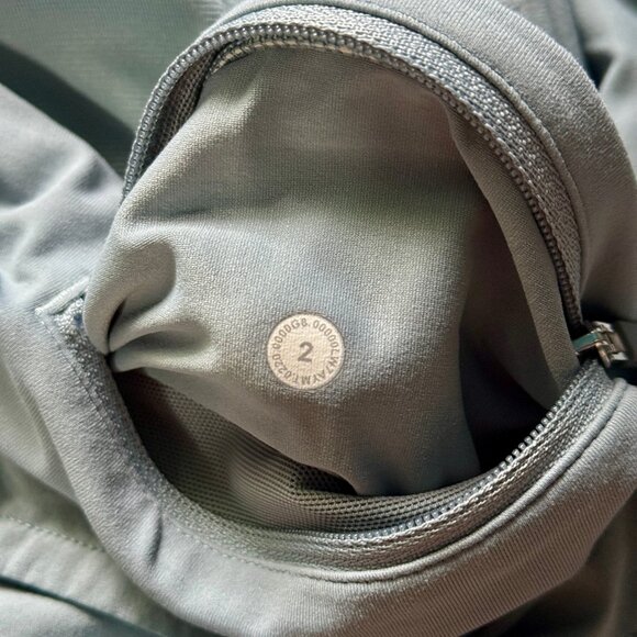 Lululemon Women's Speed Up Short Long *4" Updated Fit - Light Blue - Picture 8 of 11